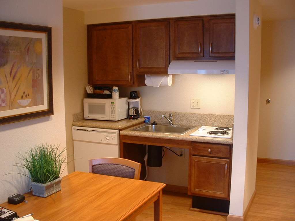 Homewood Suites By Hilton Cincinnati-Milford Номер фото